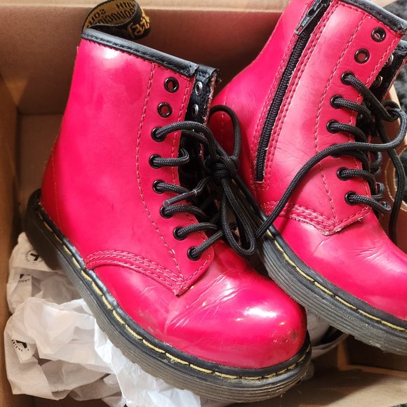 Adorable red Doc Marten shortie boots size 8 - Picture 2 of 5